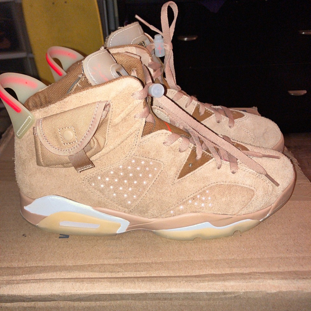Travis Scott Jordan 6 British khaki sz. 10.5.